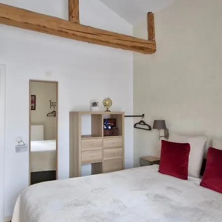 Гостевой дом Au Chat'rme Des Blanches Pierres 3*