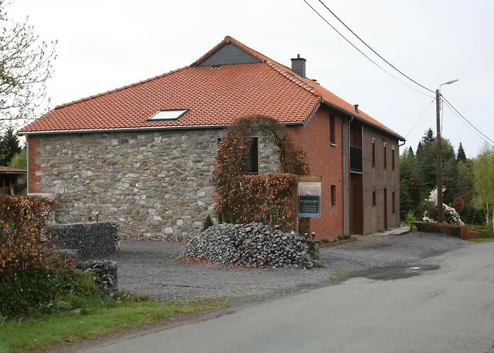 Au Chat'rme Des Blanches Pierres 3*